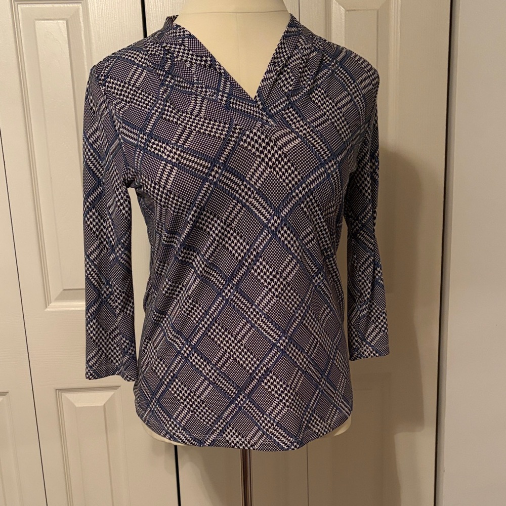 Jaclyn Smith Navy and White Checkered Blouse